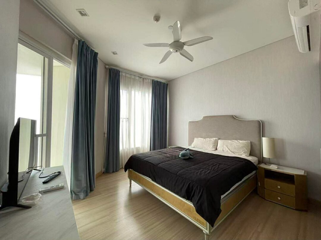 351ce828-f096-4372-9ddc-aaaf5c2da88a