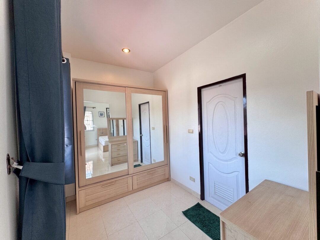 3-bedroom Single House in Sirisa9 Village, South Pattaya