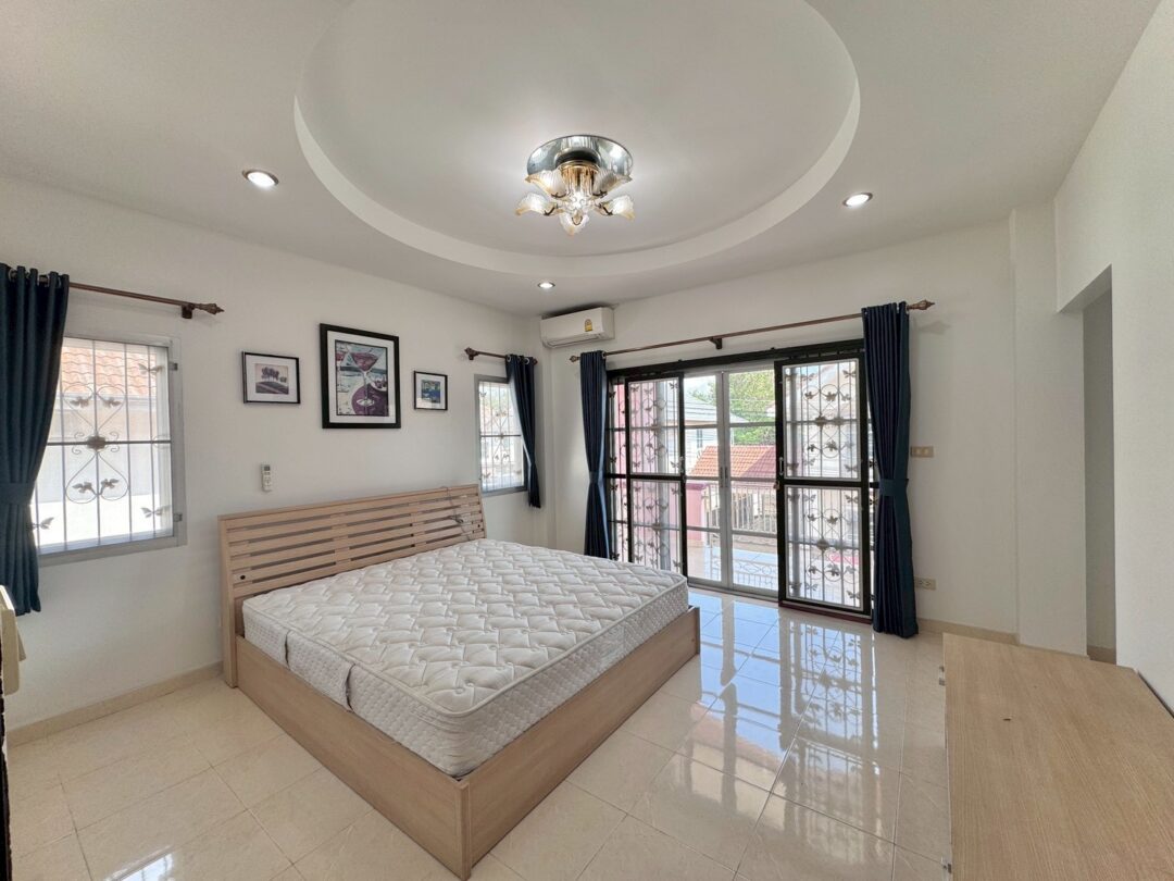 3-bedroom Single House in Sirisa9 Village, South Pattaya