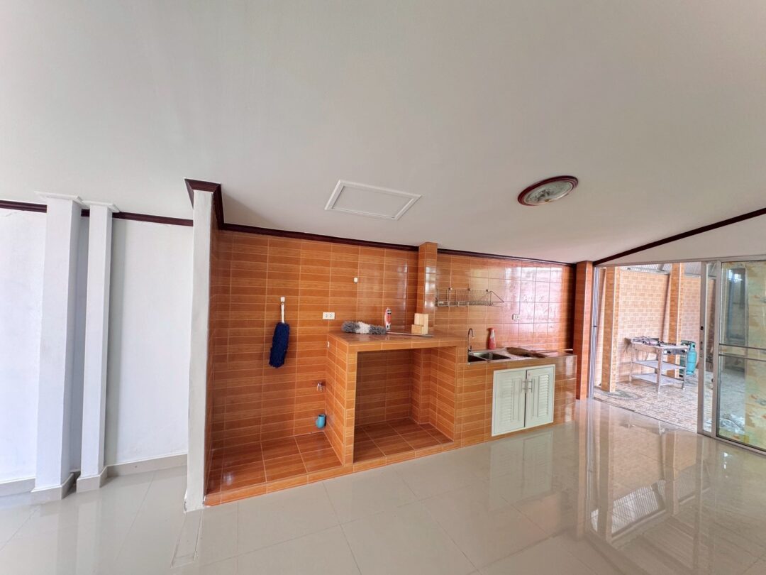 3-bedroom Single House in Sirisa9 Village, South Pattaya