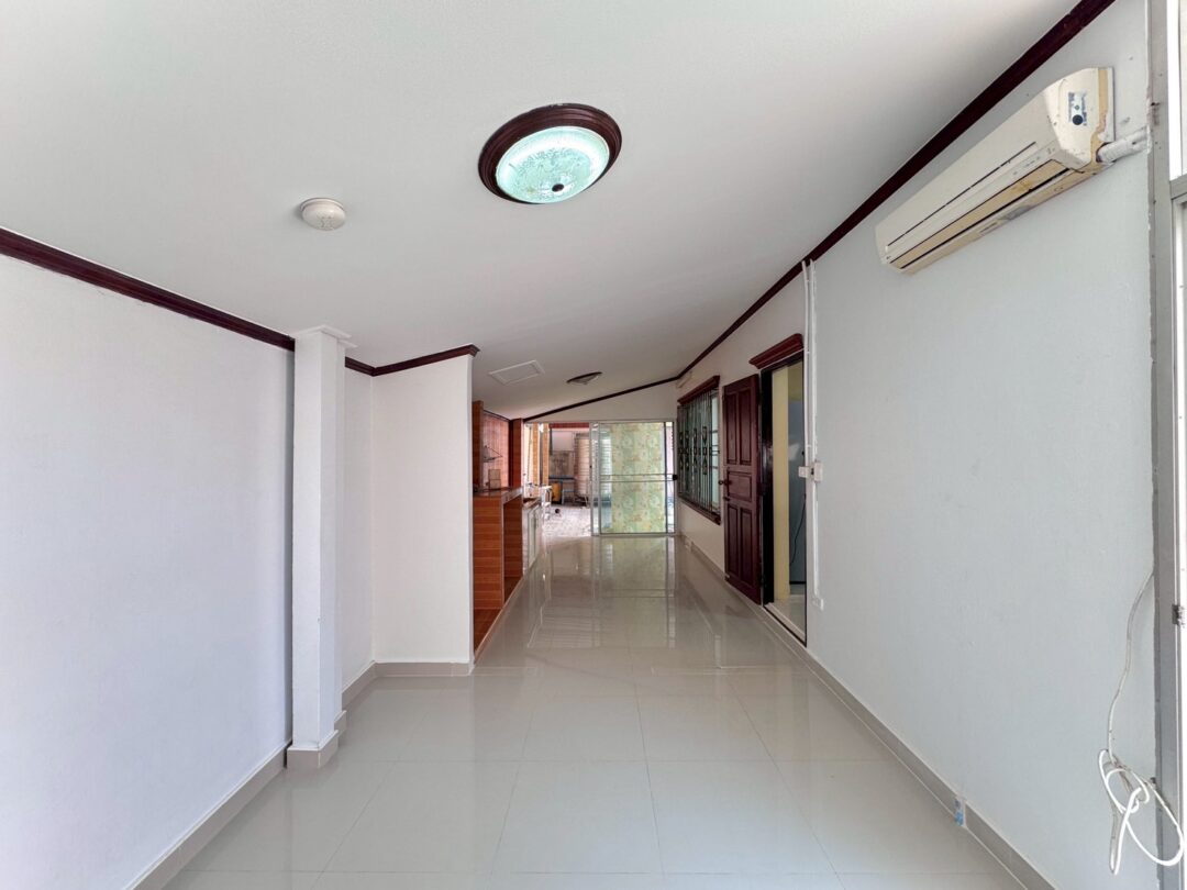 3-bedroom Single House in Sirisa9 Village, South Pattaya