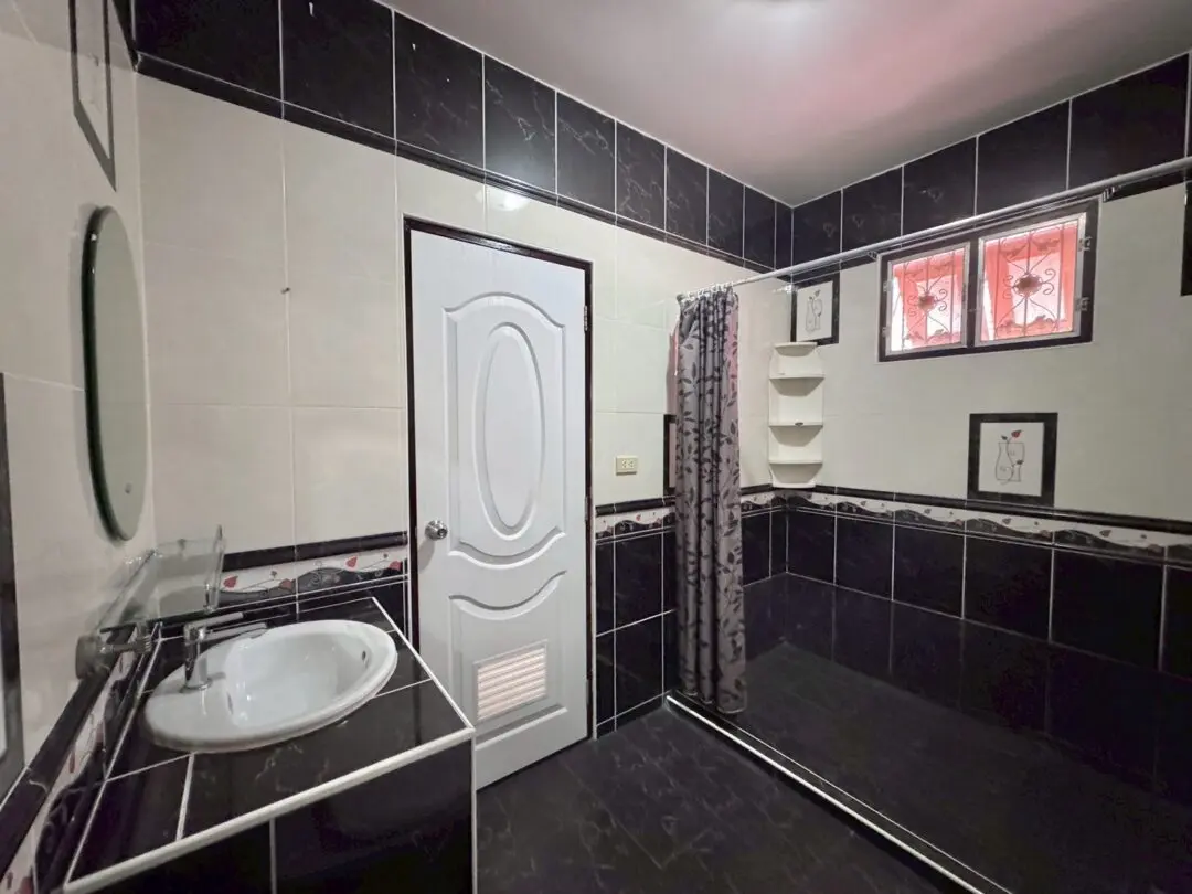 3-bedroom Single House in Sirisa9 Village, South Pattaya