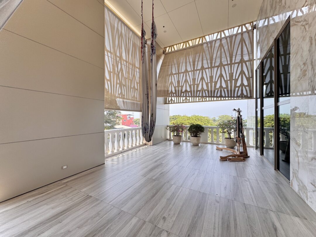 Beachfront Condo – Sea View at Copacabana Beach Jomtien