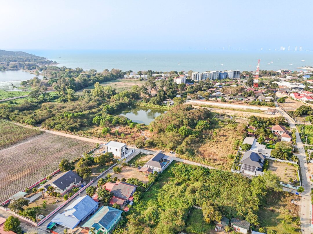 656303373_4524438504459367_4225915507841001265_n 3-bedroom Beachside Pool Villa in Bang Saray