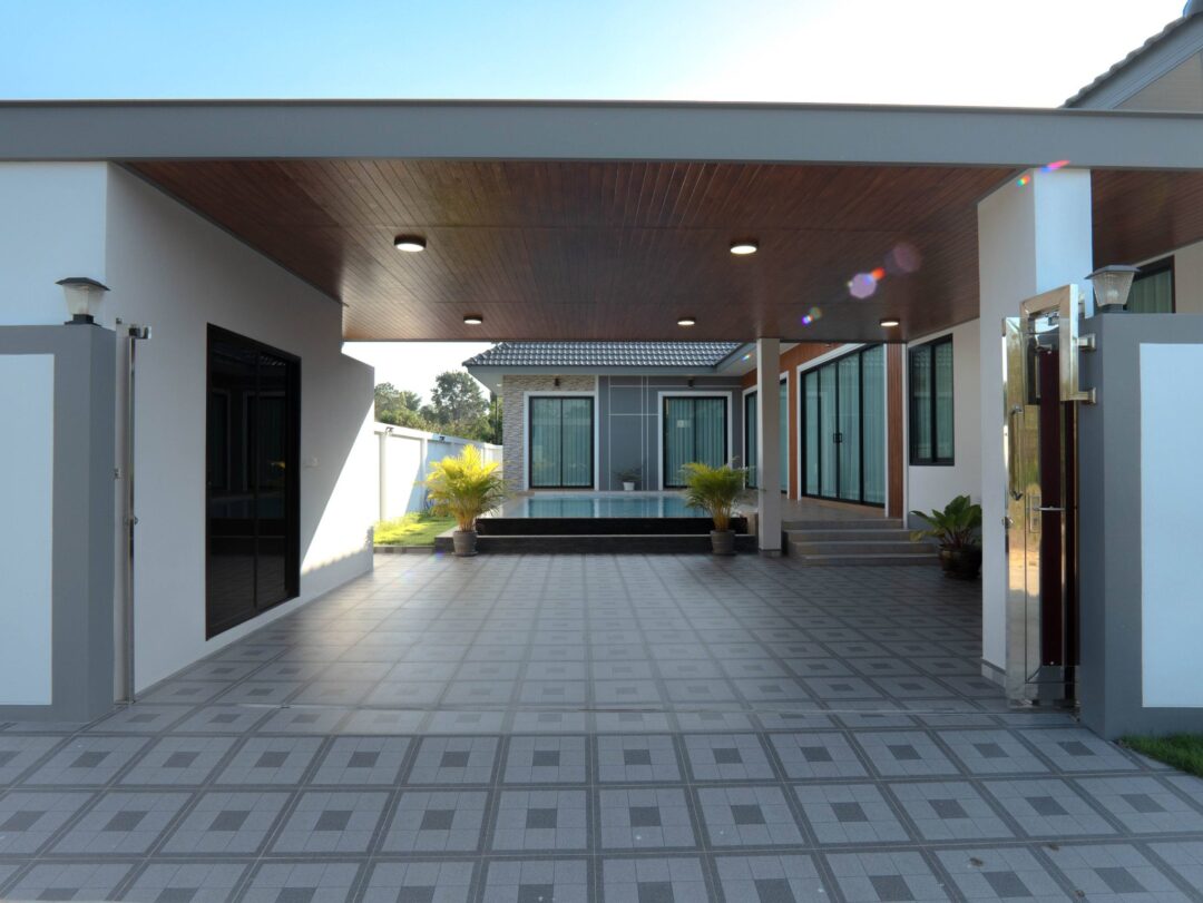 657602292_4524438581126026_6228272645140133909_n 3-bedroom Beachside Pool Villa in Bang Saray