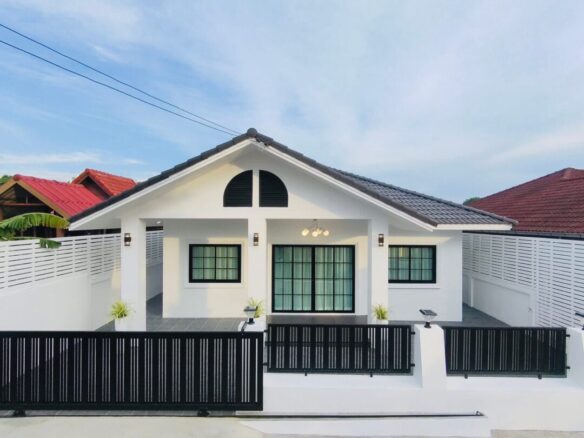 3-bedroom House at Eakmongkol 1 Village, East Pattaya