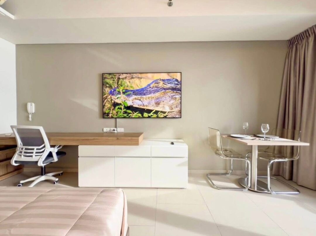 700189270_1686705279266759_5219643756915742206_n Studio with Seaview at Zire Wongmat