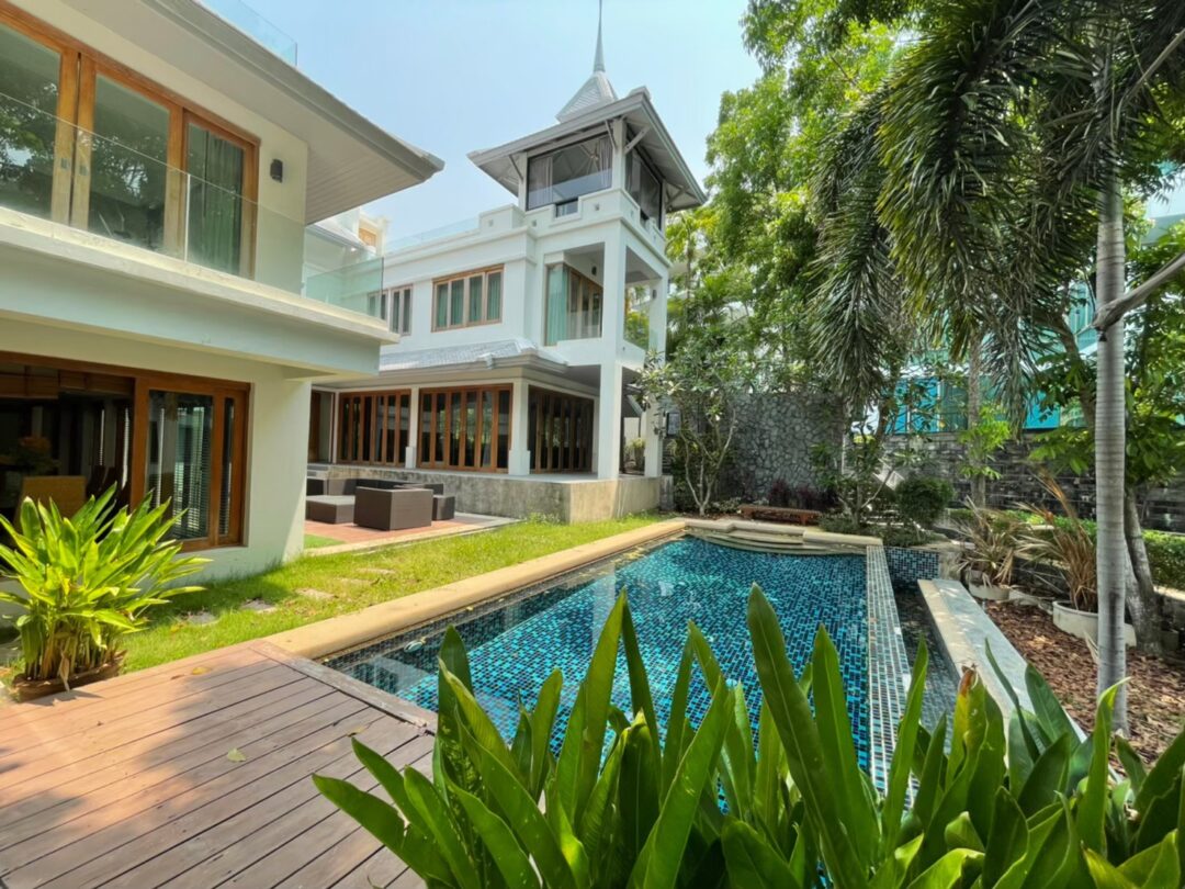 700397296_969703995680622_4685997197004877917_n 5-bedroom Private Beachfront Residence in North Pattaya with Stunning Sea Views