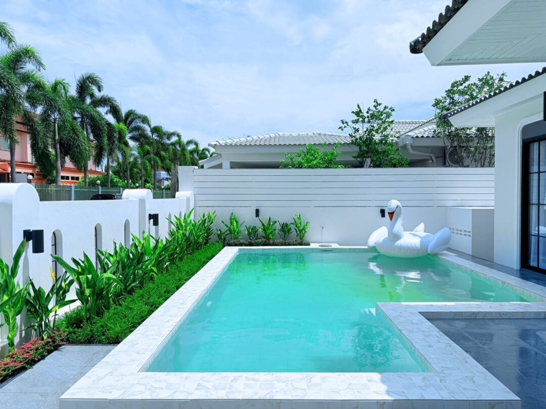 701889581_27057817403879261_1556195616028426721_n Elegant 3-bedroom Pool Villa at Pattaya Tropical Village Phase 2, East Pattaya