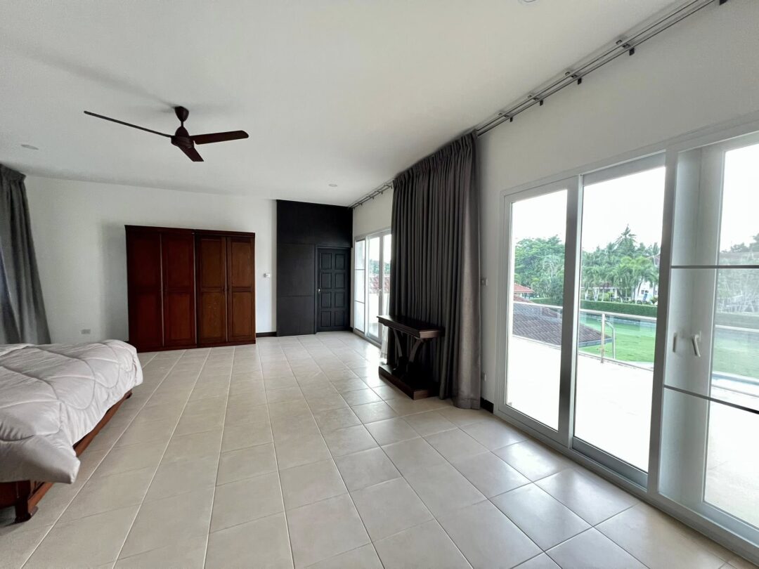 702044080_4630972097226175_4079325806585248943_n Pet-Friendly 5-bedroom Pool Villa Near Mabprachan Lake