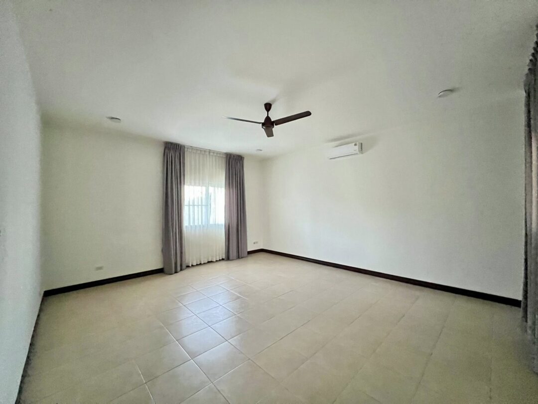702068720_4630969837226401_3374220855816714312_n Pet-Friendly 5-bedroom Pool Villa Near Mabprachan Lake