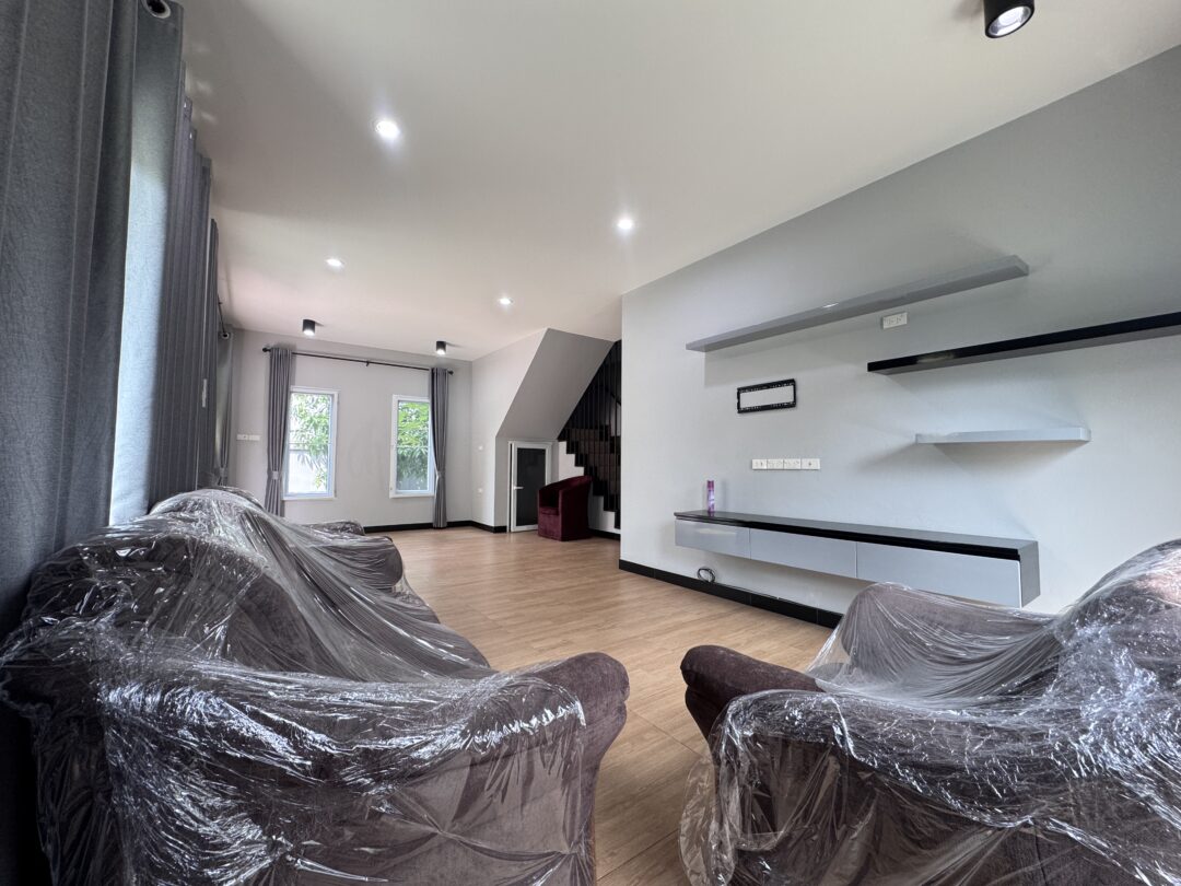 IMG_9771 Spacious 4-Bedroom Standalone Single House in Huay Yai
