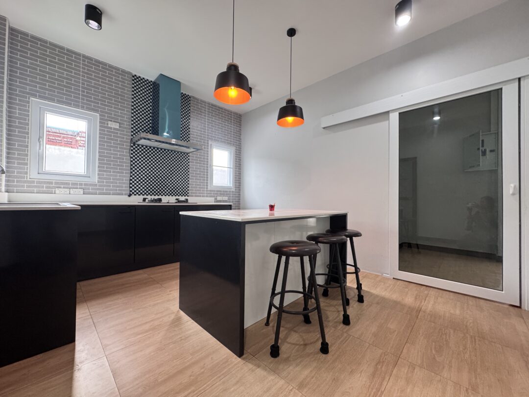 IMG_9782 Spacious 4-Bedroom Standalone Single House in Huay Yai
