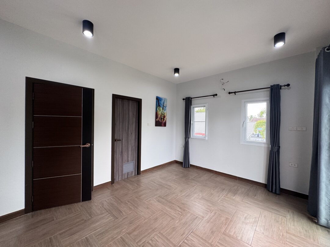 IMG_9802 Spacious 4-Bedroom Standalone Single House in Huay Yai