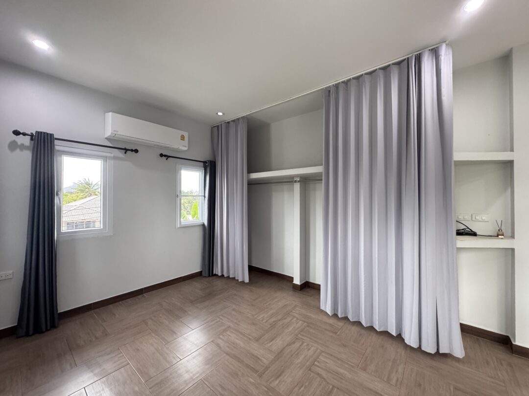 IMG_9807 Spacious 4-Bedroom Standalone Single House in Huay Yai