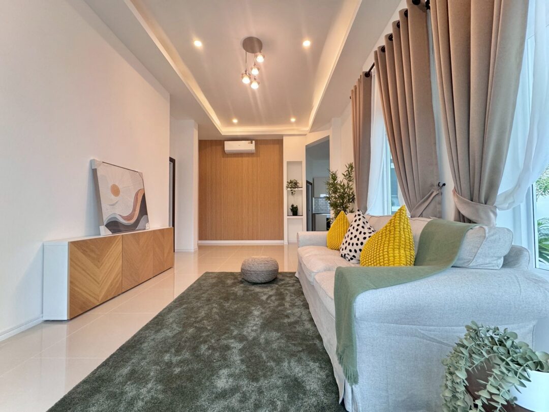 Spacious Modern Home 3-bedroom with Large Garden Area