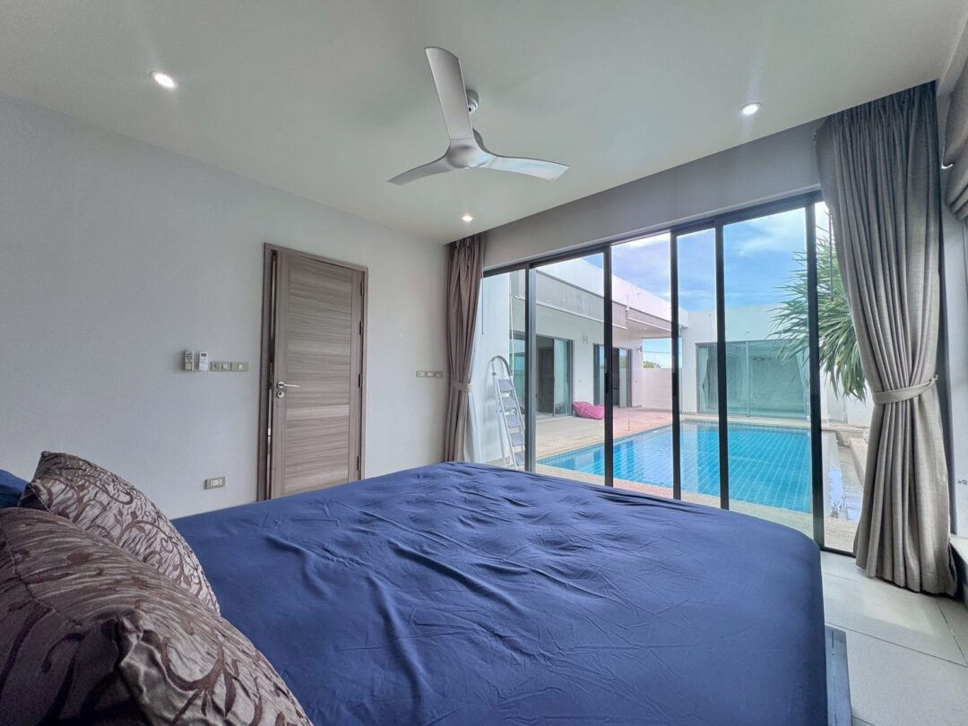 LINE_ALBUM_Palm Lakeside 50-55K Petfriendly_260524_24 3-bedroom Pet-Friendly Villa at Palm Lakeside Villas with Spacious Living Area