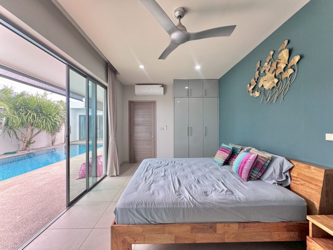 LINE_ALBUM_Palm Lakeside 50-55K Petfriendly_260524_33 3-bedroom Pet-Friendly Villa at Palm Lakeside Villas with Spacious Living Area