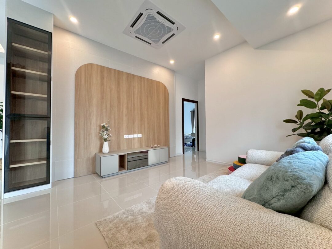 Stylish 3-Bedroom Modern Home in Pong, Pattaya