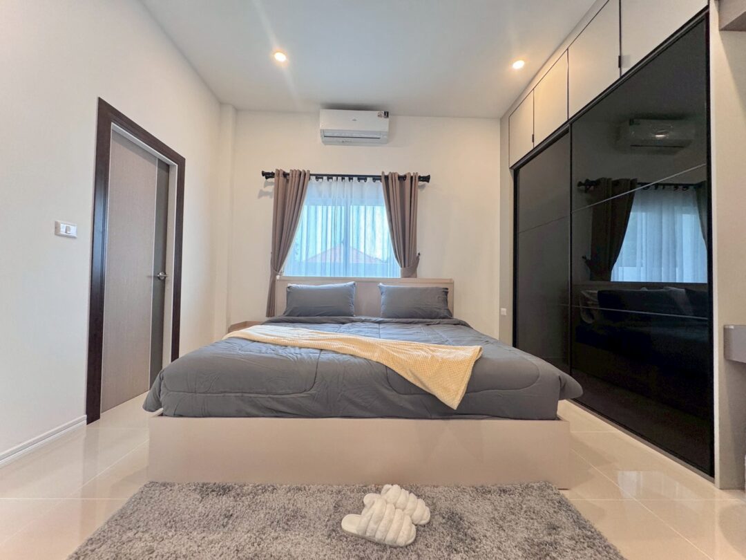 Stylish 3-Bedroom Modern Home in Pong, Pattaya
