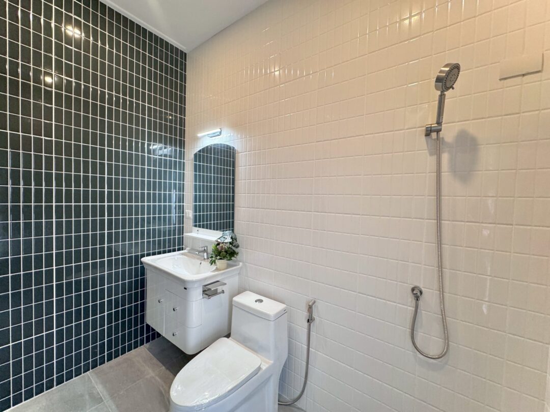 Stylish 3-Bedroom Modern Home in Pong, Pattaya
