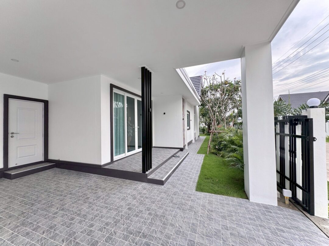 Stylish 3-Bedroom Modern Home in Pong, Pattaya