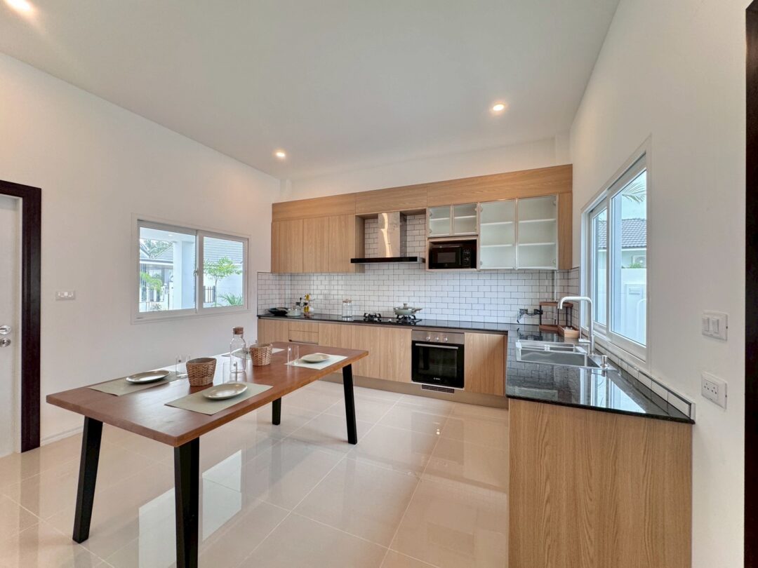 Stylish 3-Bedroom Modern Home in Pong, Pattaya