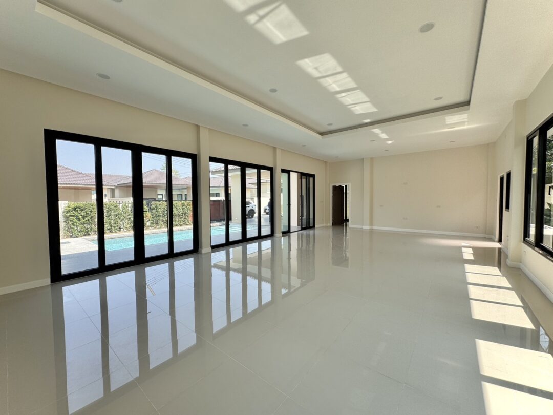 3-bedroom House with private pool (Unfurnished), Toongklom-Talman