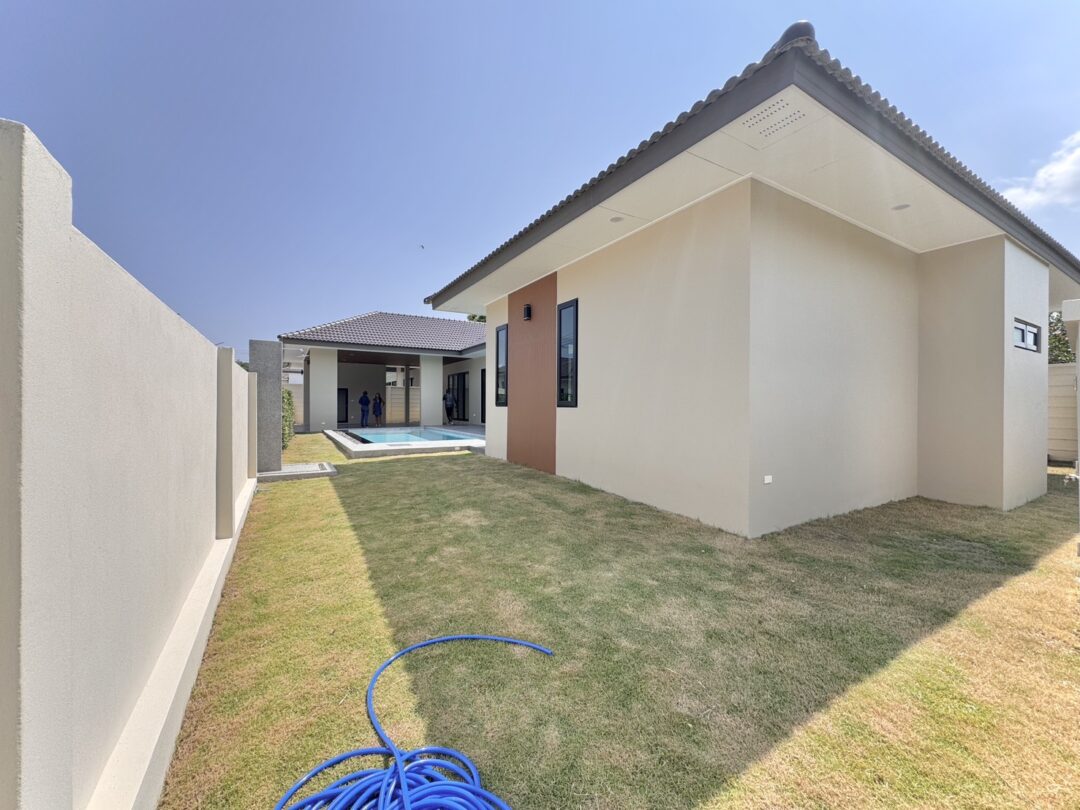 3-bedroom House with private pool (Unfurnished), Toongklom-Talman