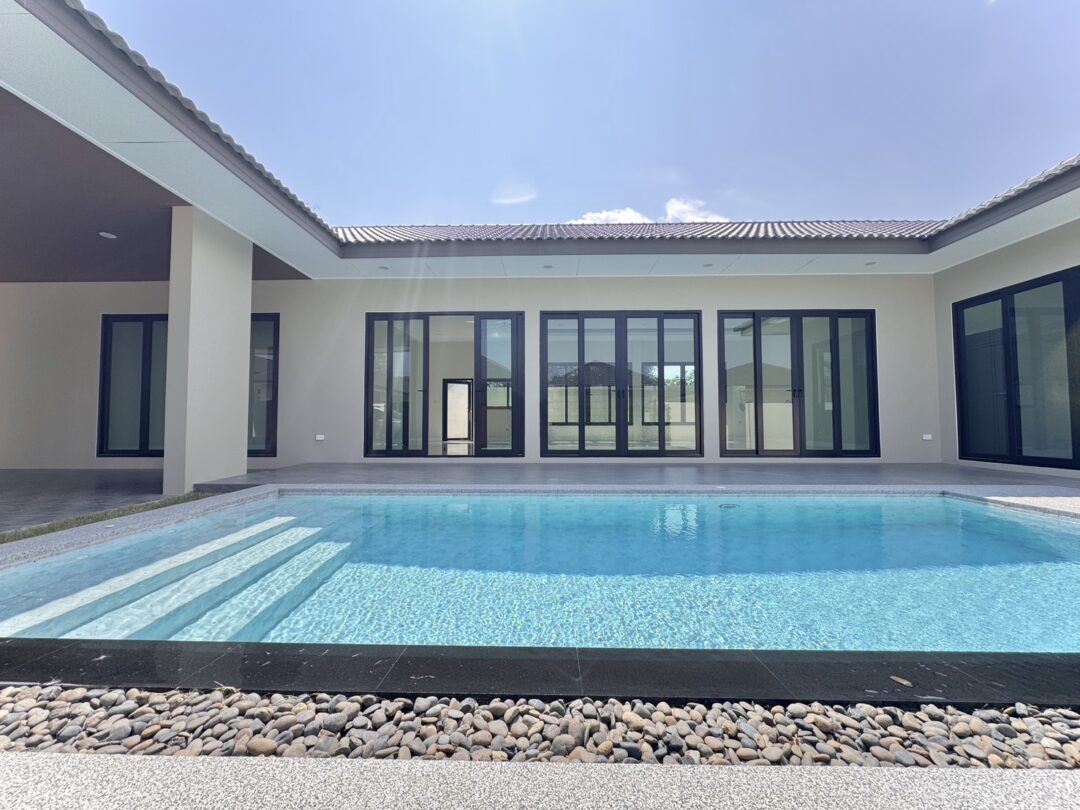 3-bedroom House with private pool (Unfurnished), Toongklom-Talman