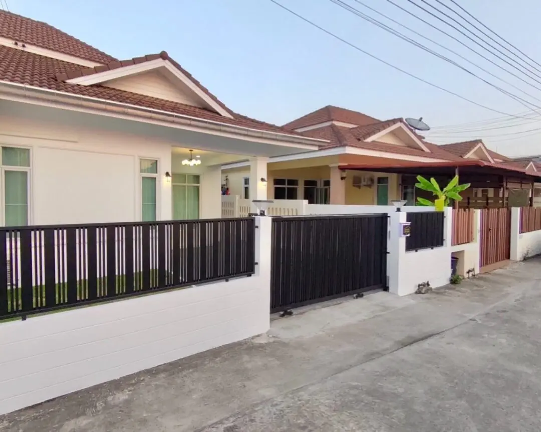 S__22478902_0 บ้านเดี่ยว 2 ห้องนอน ที่หมู่บ้านโชคชัย 8 พัทยาตะวันออก