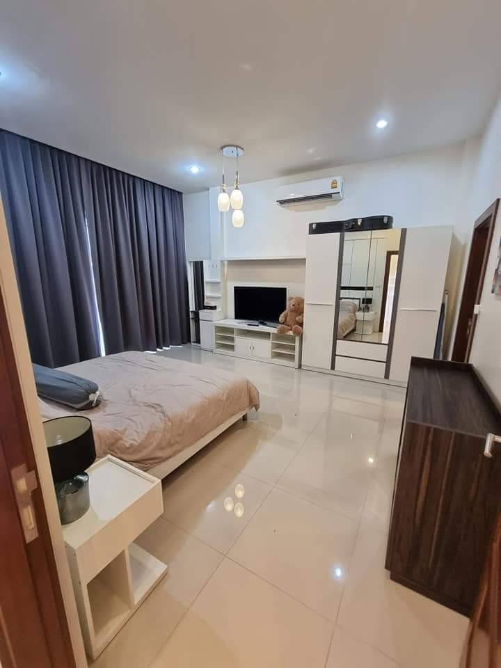 3-bedroom Pool Villa at Garden Ville1, Nakluea