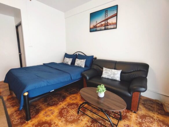 Pool View Studio unit Condo at The Majestic Jomtien