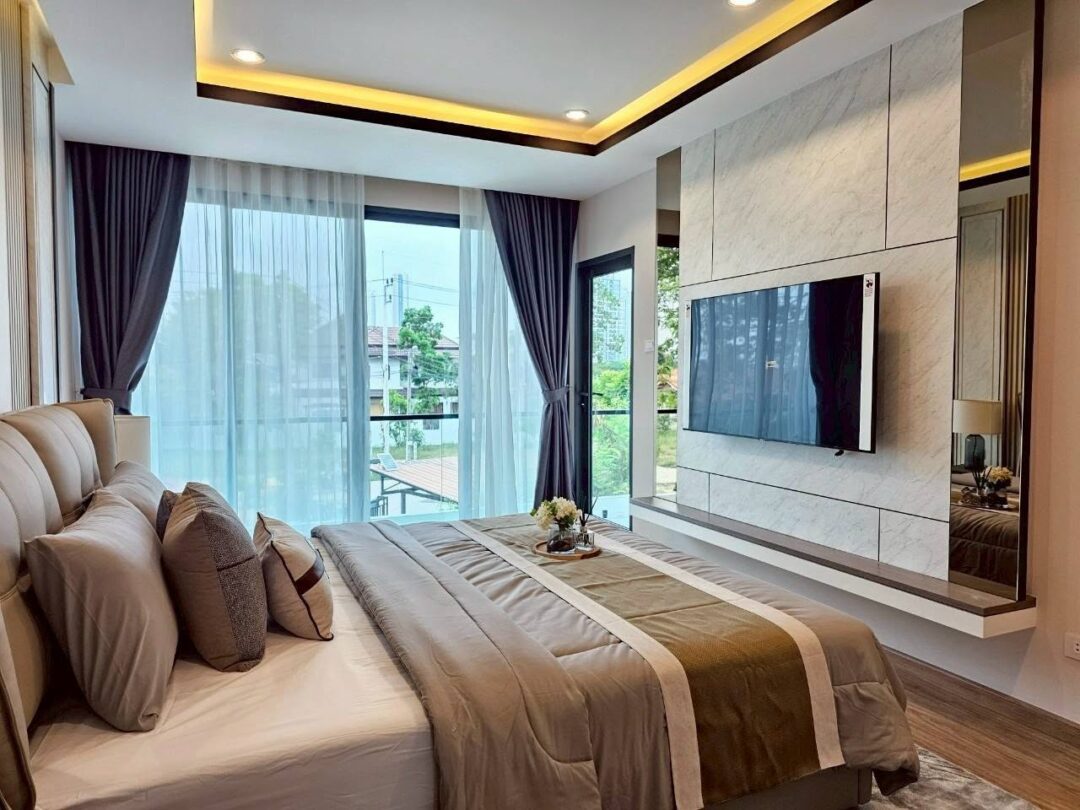 710745538_27513753211582469_3151417200802202327_n 4-bedroom Pool Villa-Only 1.5 km from Jomtien Beach