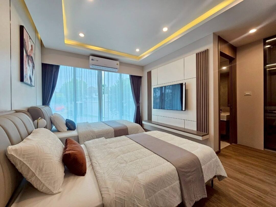 710755445_27513763838248073_3159098664173111424_n 4-bedroom Pool Villa-Only 1.5 km from Jomtien Beach