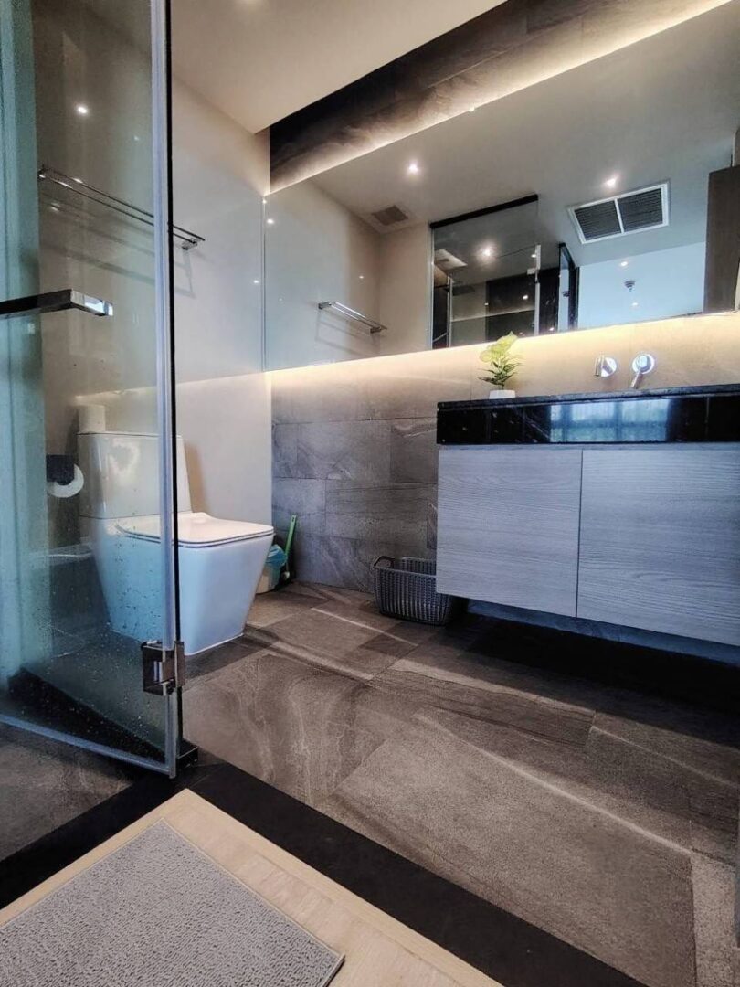 1-bedroom Condo at Andromeda, Pratumnak