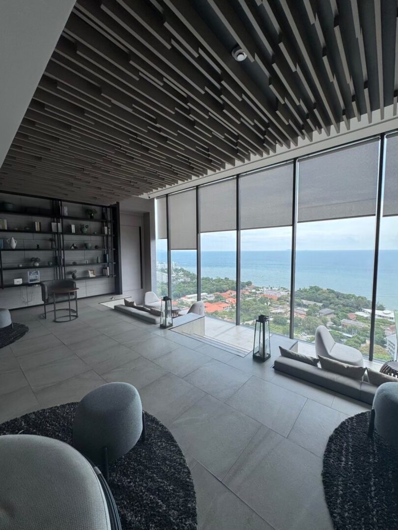 1-bedroom Condo at Andromeda, Pratumnak