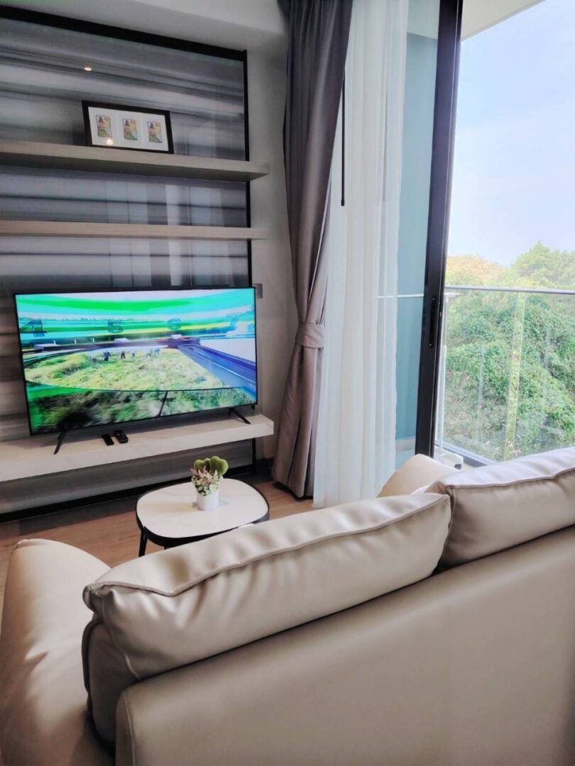 1-bedroom Condo at Andromeda, Pratumnak