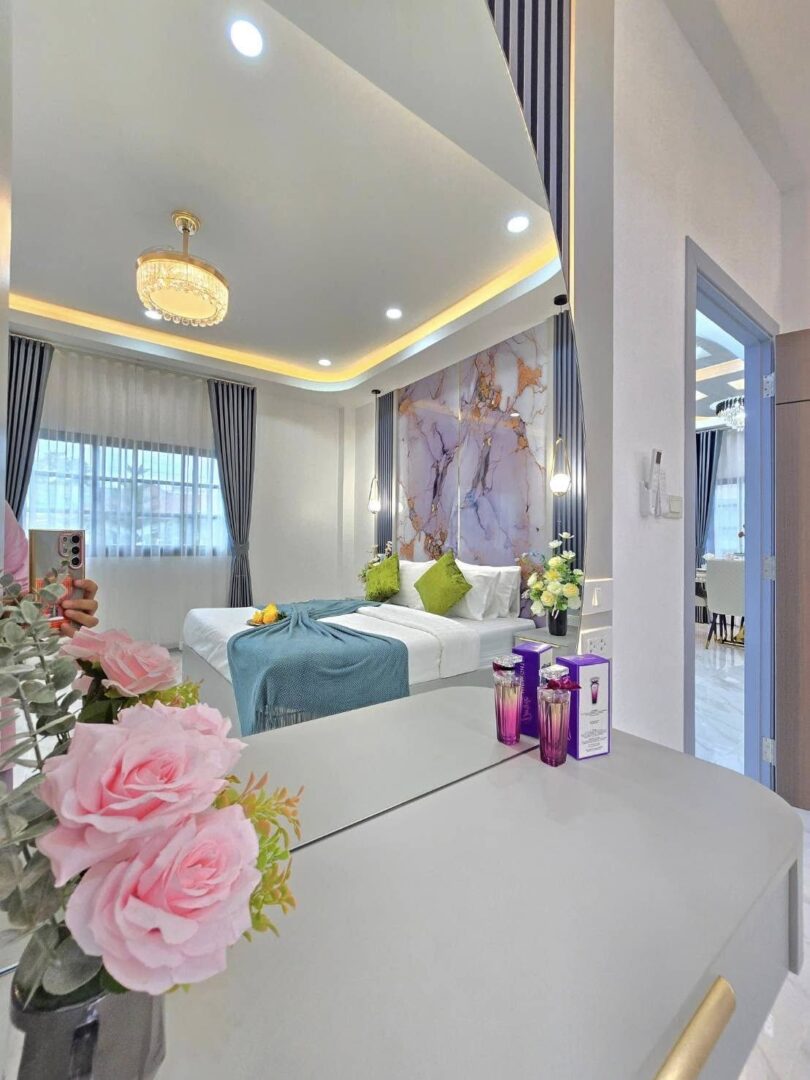 716010609_37122117217387206_8472253656354281855_n 4-bedroomLuxury Pool Villa – Mabprachan Lake, East Pattaya