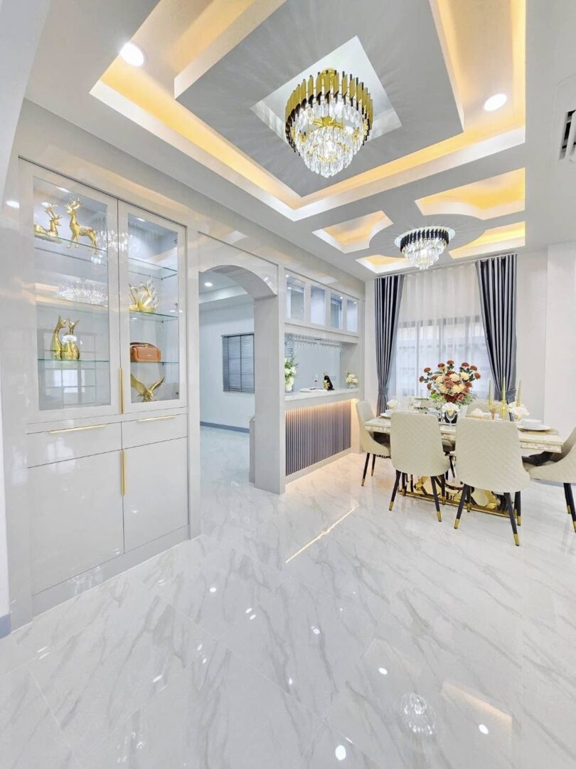 716050397_37122119394053655_2786571633745691412_n 4-bedroomLuxury Pool Villa – Mabprachan Lake, East Pattaya