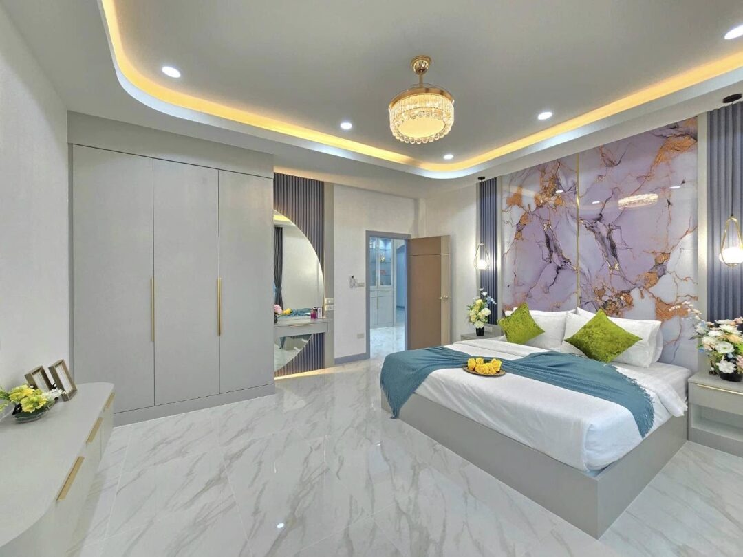 716210462_37122133064052288_3256790895686745642_n 4-bedroomLuxury Pool Villa – Mabprachan Lake, East Pattaya