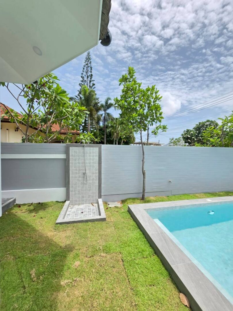 716471136_27606599258964530_2750372302012152278_n 4-bedroomLuxury Pool Villa – Mabprachan Lake, East Pattaya