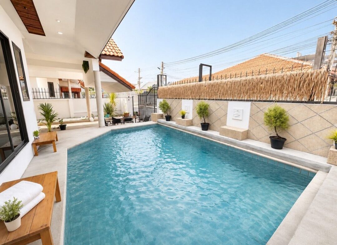 Pet-friendly 4-bedroom Pool Villa, near Jomtien Beach