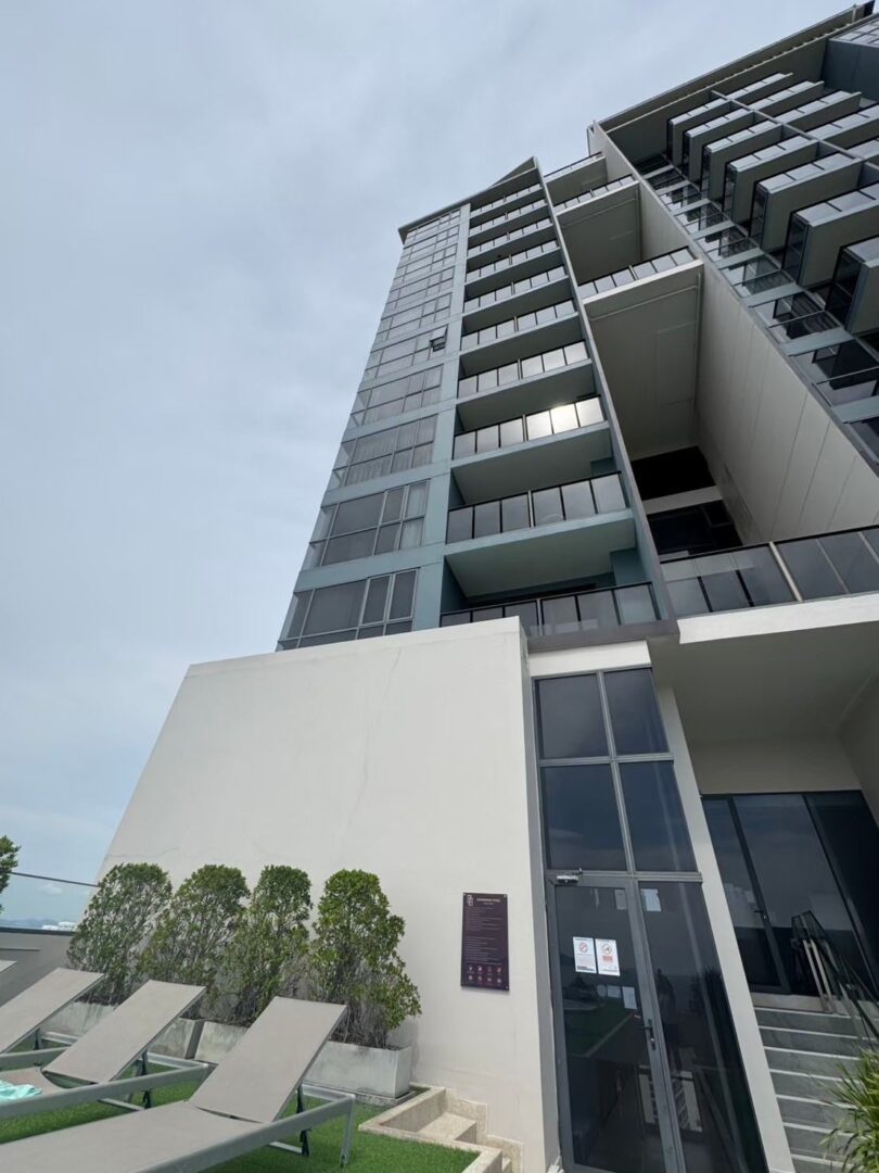 1-bedroom Condo at Andromeda, Pratumnak