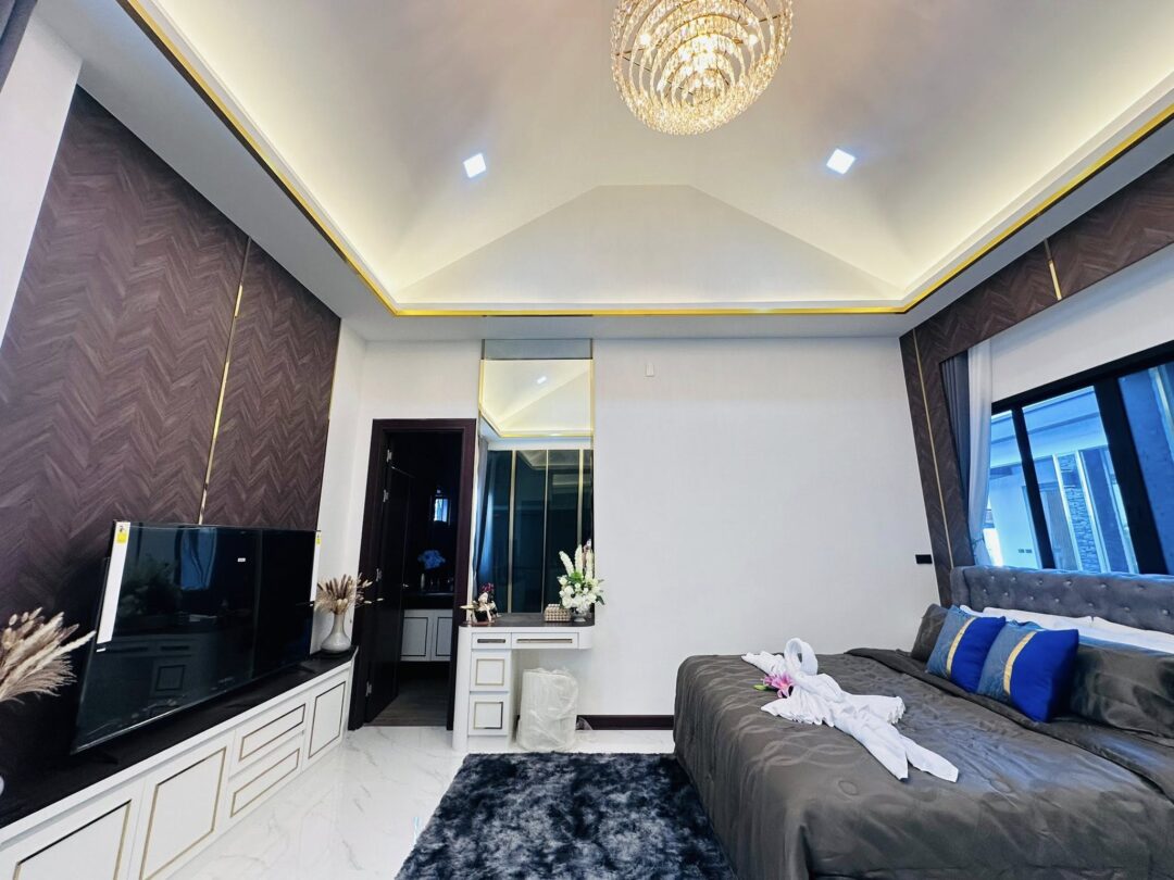 718112010_122116146723264368_4428866962294671268_n 3 bedroom House with Private Pool in Pong, Near Mabprachan Lake