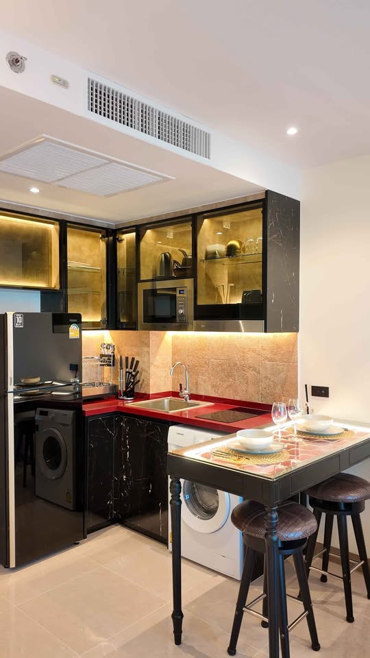 1-bedroom Luxury Sea View Condo in Jomtien at The Riviera Ocean Drive