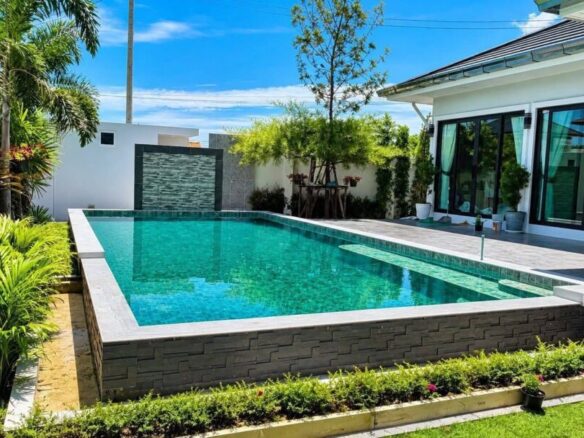 3-bedroom Pool Villa in Huay Yai