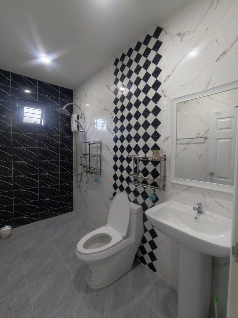 725271096_2853837758324645_4025707302467916966_n 3-bedroom House in Nong Pla Lai, Pattaya