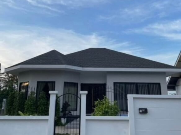 2-bedroom Classic-Style Pool Villa at Pattaya Land and House, East Pattaya