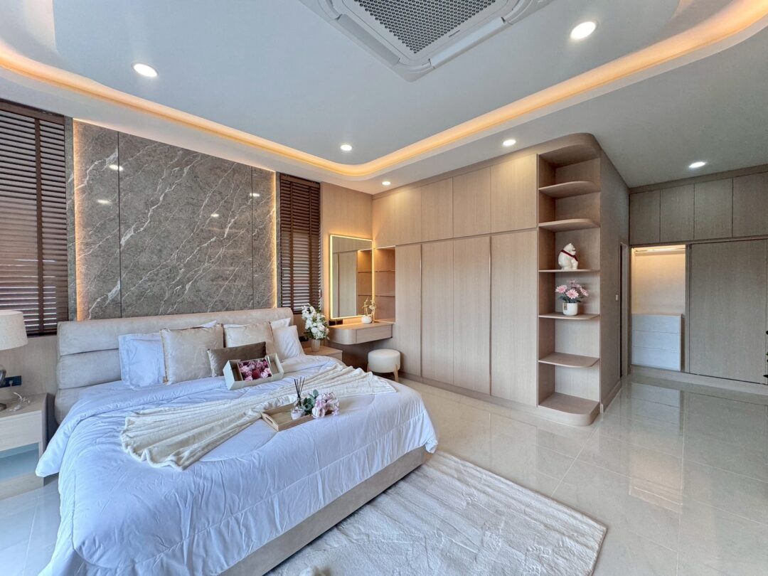 3-bedroom Pool Villa in Huay Yai